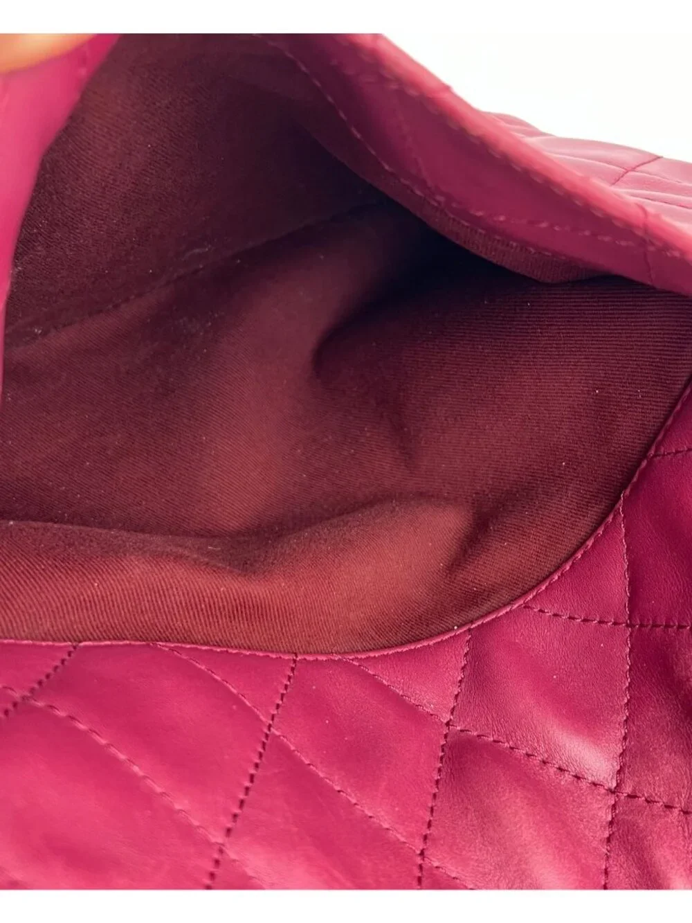 Chanel Shopping in Chains Quilted Leather Burgundy Tote Bag - Picture 15 of 16